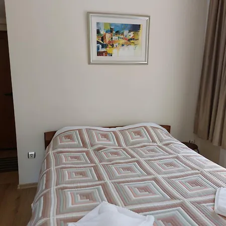 Guest house Къща За Гости Хриси