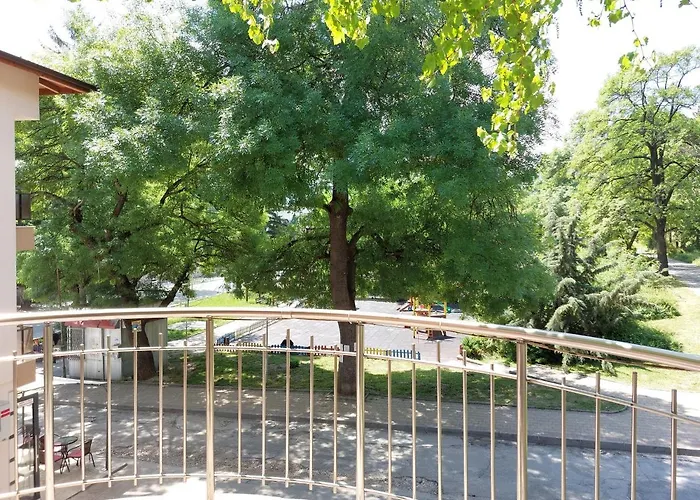 Guest house Къща За Гости Хриси 3*